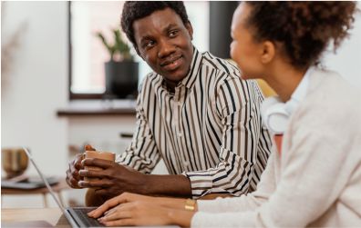 image of a psychologist chatting with a patient